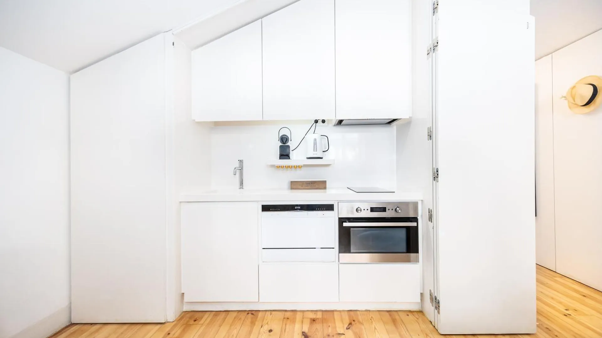Boutique Apartment In The Heart Of Lisbon ! Lemonn J